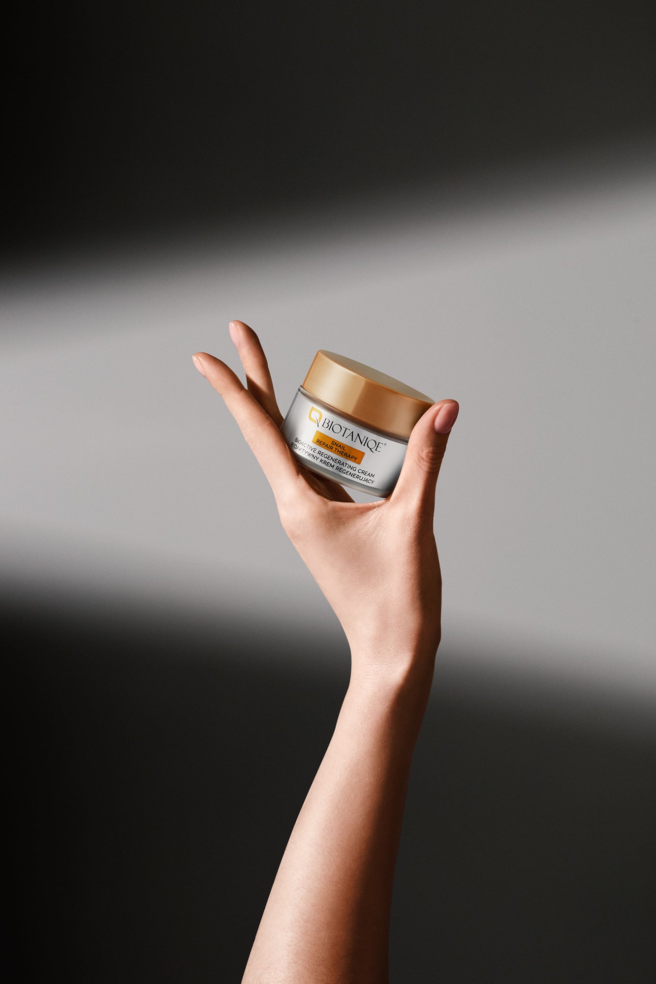 BIOTANIQE 30+Snail Bioactive Regenerating Cream Day & Night Repair Moisturizer (50ml)